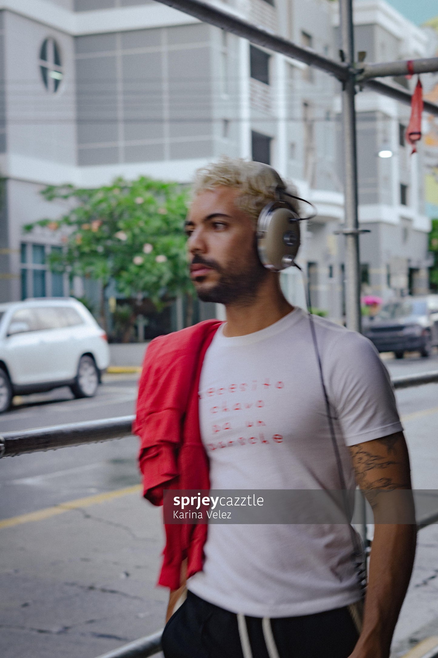 Necesito chavo pa un porsche