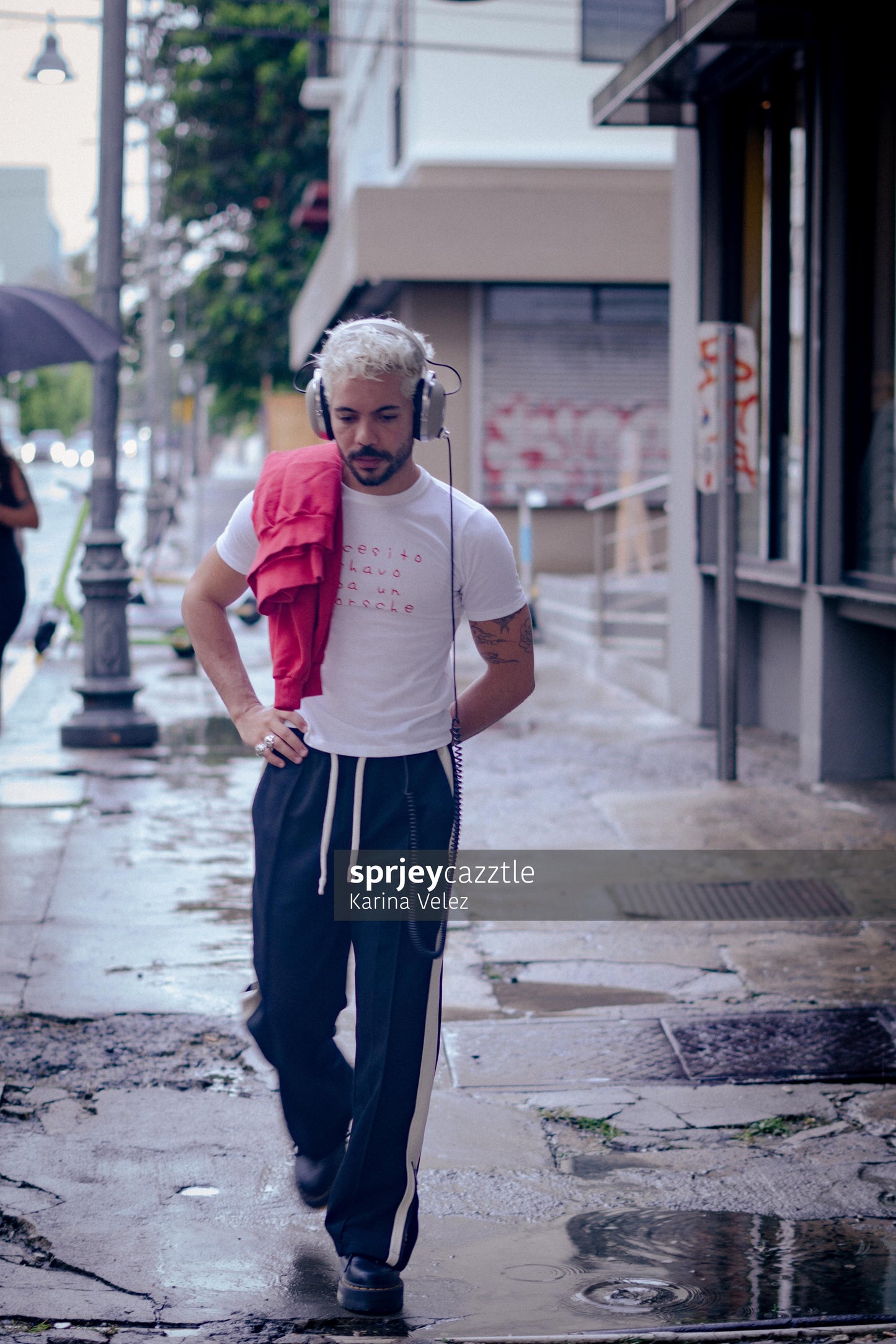 Necesito chavo pa un porsche