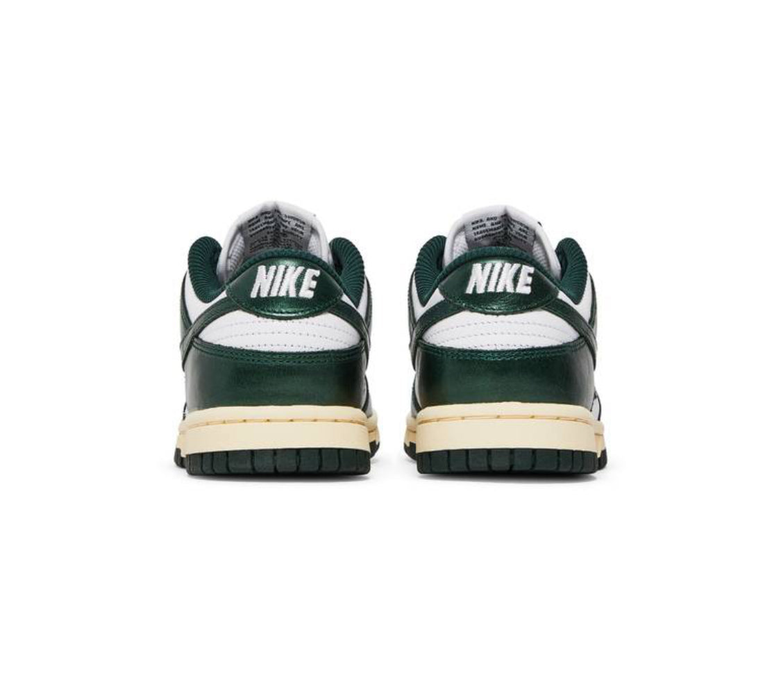 2022 Wmns Dunk Low ‘Vintage Green’