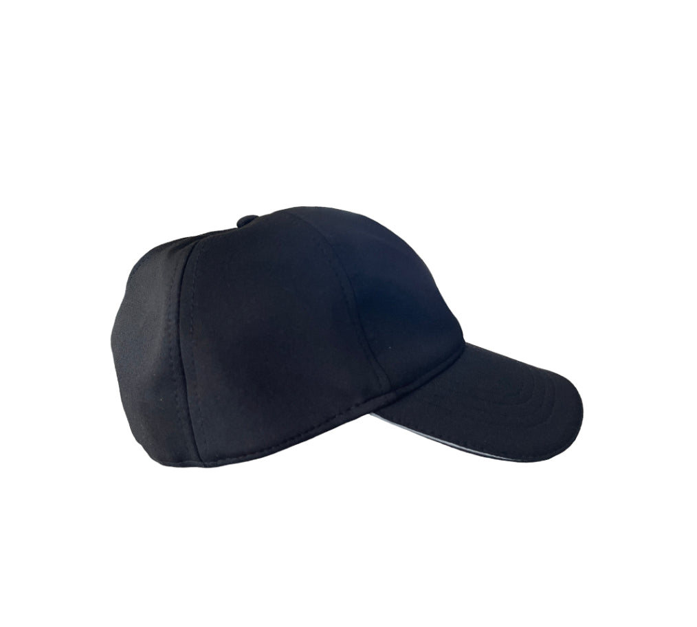 Stretch black cap